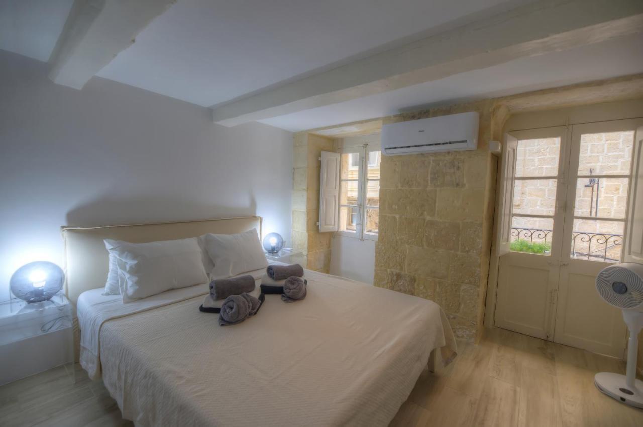 Cute And Modern Duplex Apartment In Ideal Location Rcas1-1 Valletta Exterior photo