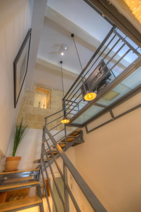 Cute And Modern Duplex Apartment In Ideal Location Rcas1-1 Valletta Exterior photo