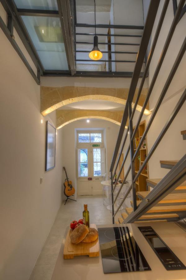 Cute And Modern Duplex Apartment In Ideal Location Rcas1-1 Valletta Exterior photo
