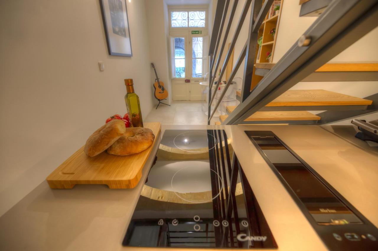 Cute And Modern Duplex Apartment In Ideal Location Rcas1-1 Valletta Exterior photo
