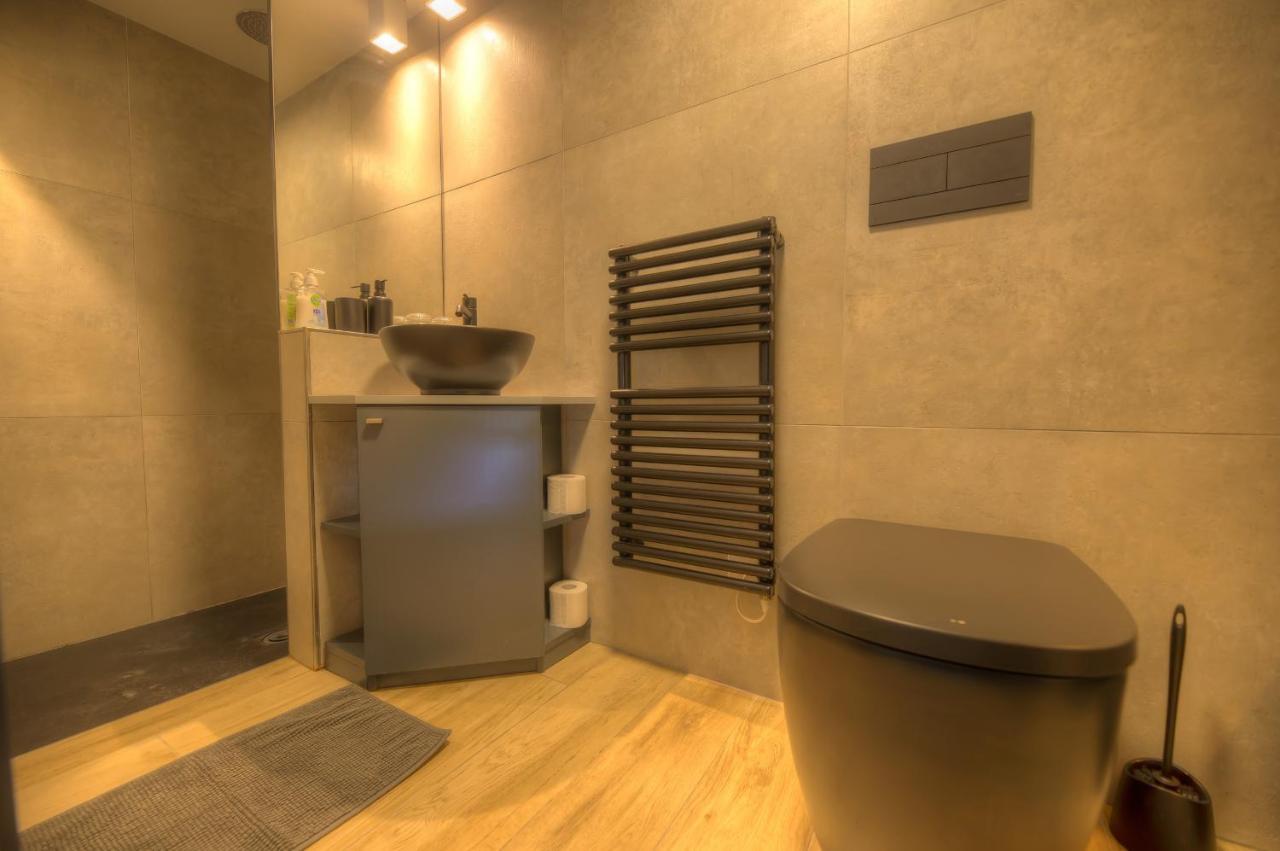 Cute And Modern Duplex Apartment In Ideal Location Rcas1-1 Valletta Exterior photo